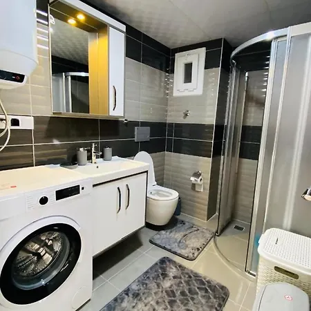 Sahile 100 Metre Sifir Esyali Ferah Daire Apartment *